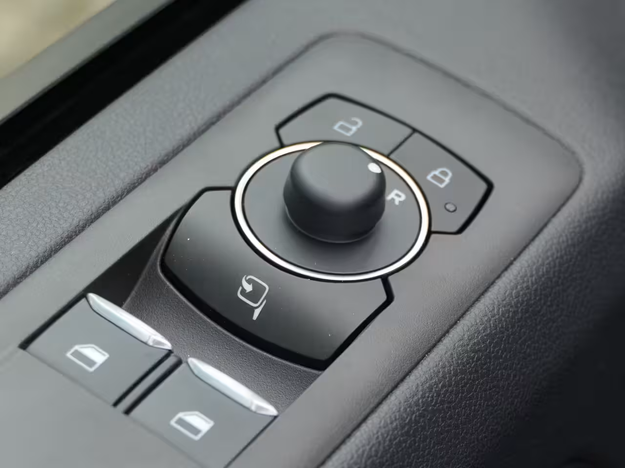 Ford Transit Custom Tourneo 340 2.5 PHEV L2H1 Active X | 8-Persoons | Trekhaak | B&O Audio | Elektrische Schuifdeuren