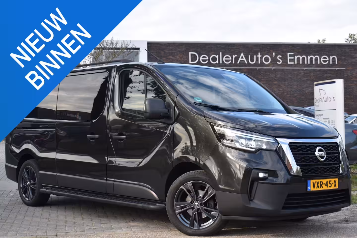 Nissan Primastar 2.0 dCi 170pk D.C L2H1 N-Connecta
