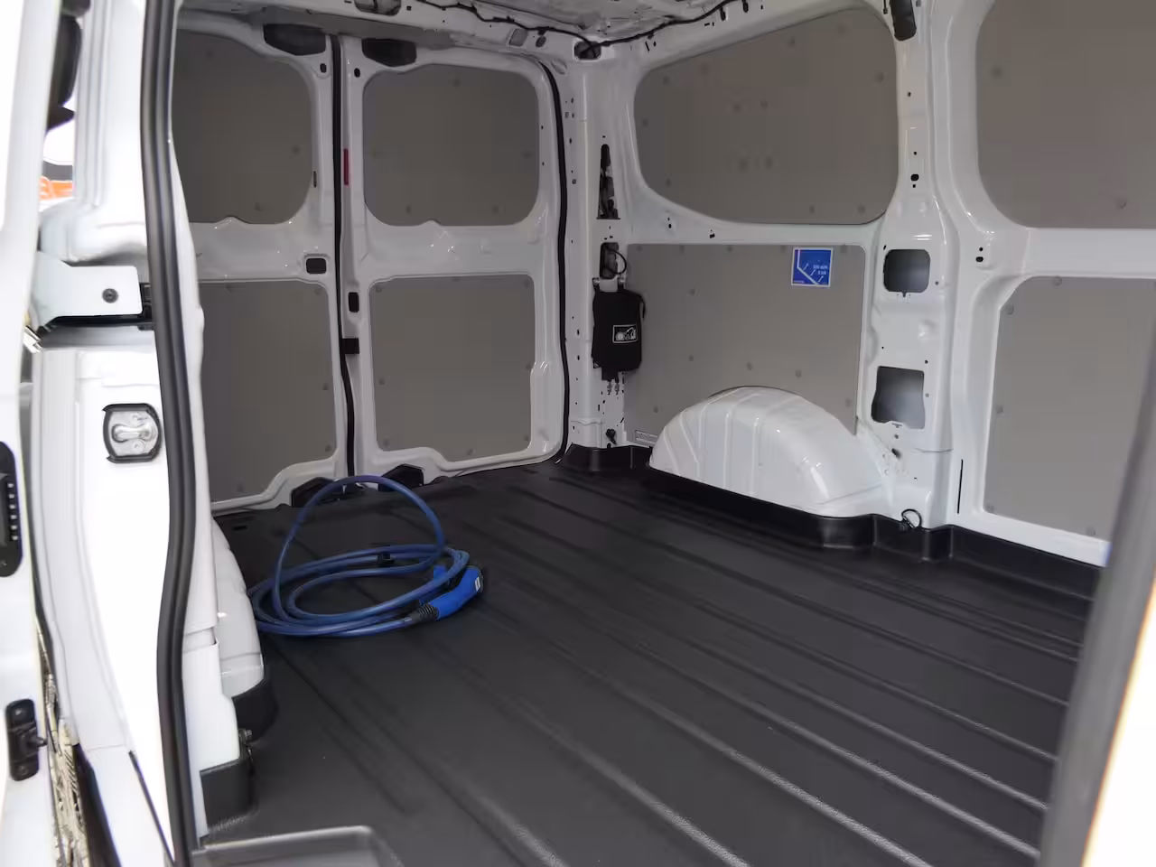 Ford Transit Custom E-Transit 320 L1H1 Trend 71 kWh | Camera | Cruise Control | CarPlay/Android Auto | Bijrijd