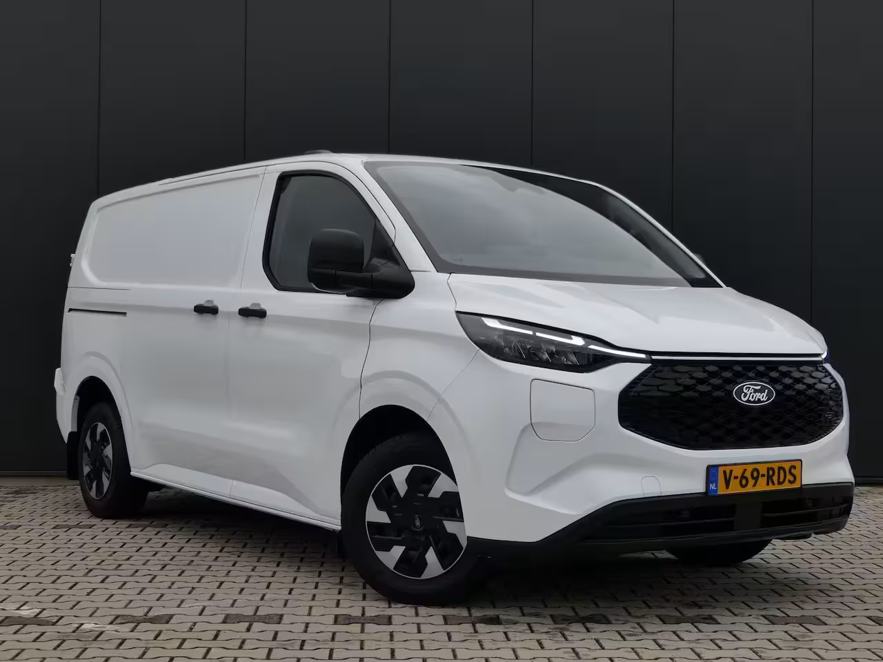 Ford Transit Custom E-Transit 320 L1H1 Trend 71 kWh | Camera | Cruise Control | CarPlay/Android Auto | Bijrijd