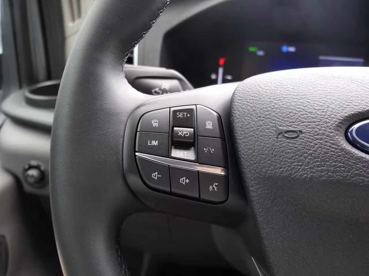 Ford E-Transit L3H3 89kwh Dubbele Cabine | Adaptive Cruise | BLIS | 5-Persoons | Navigatie | Stoelverwarm