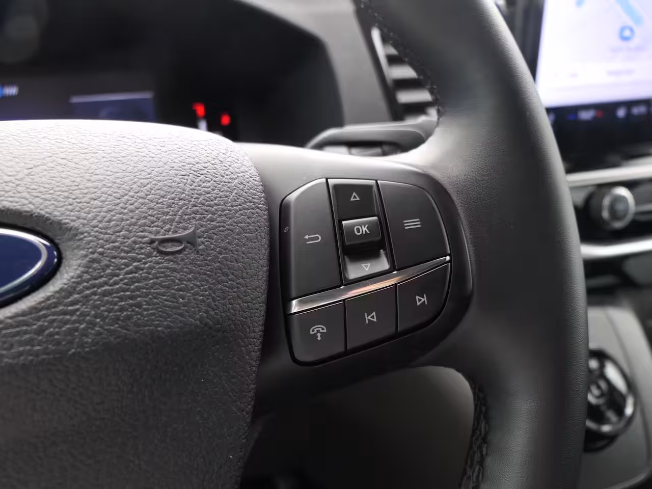 Ford E-Transit L3H3 89kwh Dubbele Cabine | Adaptive Cruise | BLIS | 5-Persoons | Navigatie | Stoelverwarm