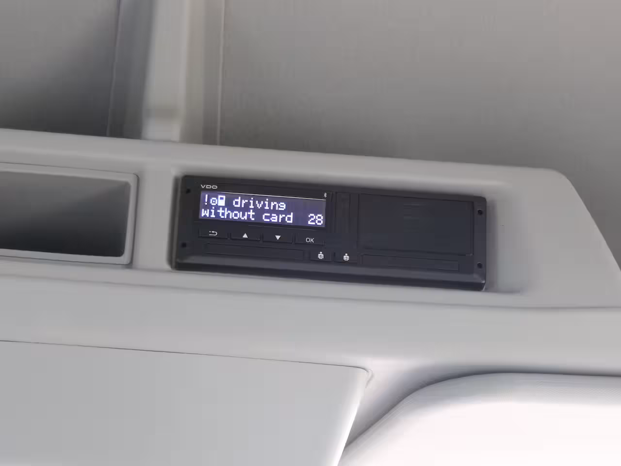 Ford E-Transit L3H3 89kwh Dubbele Cabine | Adaptive Cruise | BLIS | 5-Persoons | Navigatie | Stoelverwarm