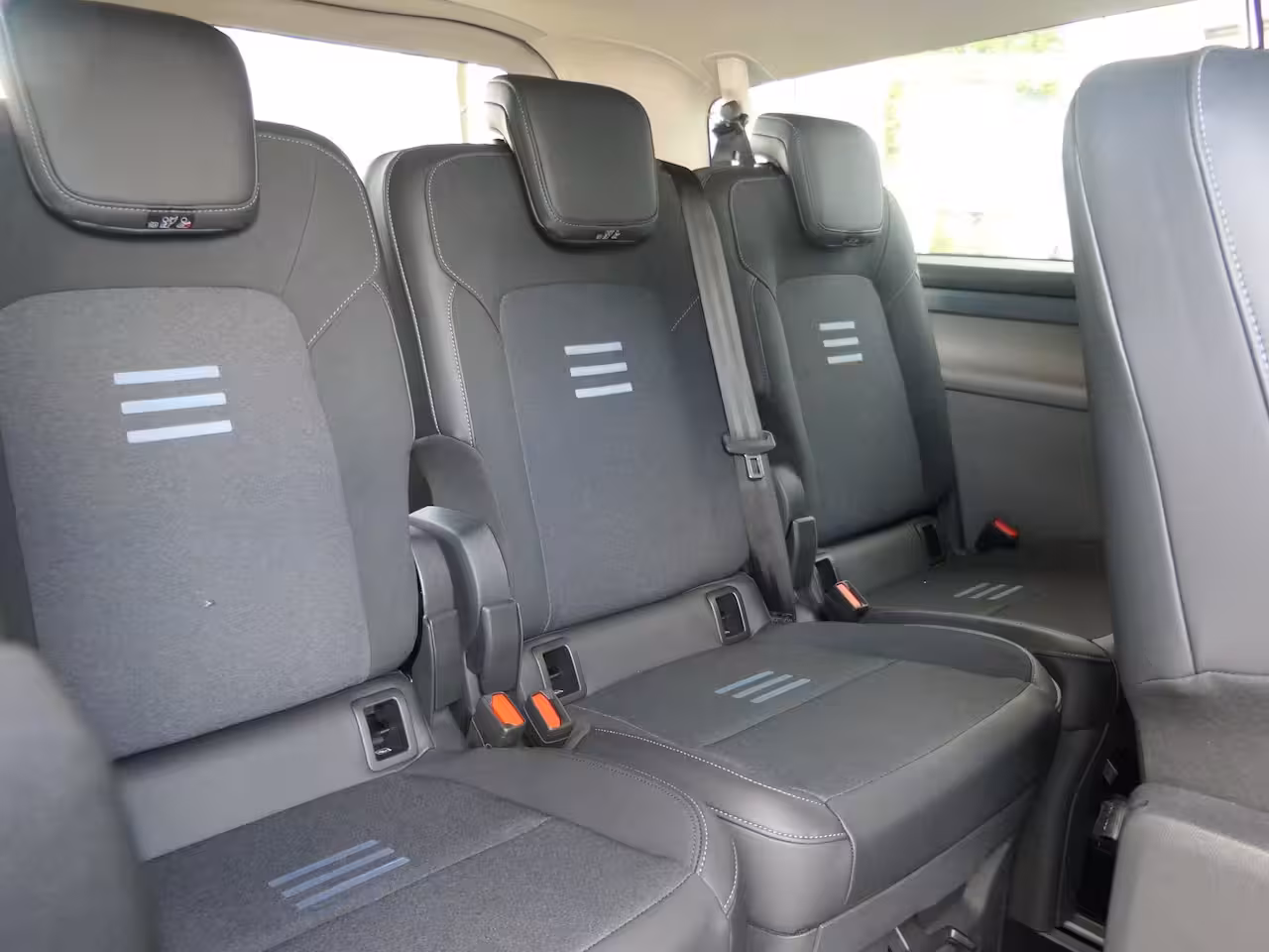 Ford Transit Custom Tourneo 340 2.5 PHEV L2H1 Active | Adaptive Cruise | BLIS | 360 Camera | Full LED | 9 Persoons | C