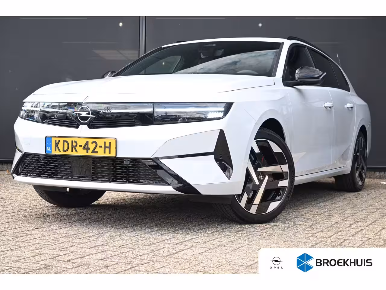 Opel Astra Electric 58 kWh Business Edition Tot 8 Jaar Garantie | Adaptive Cruise | Elektr. Comfortstoelen | S
