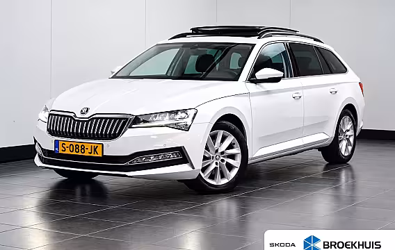 Skoda Superb Combi 1.4 TSI iV 218PK PHEV DSG-6 Business Edition Plus | PANORAMADAK | STUUR+STOELVERW. | CAMER