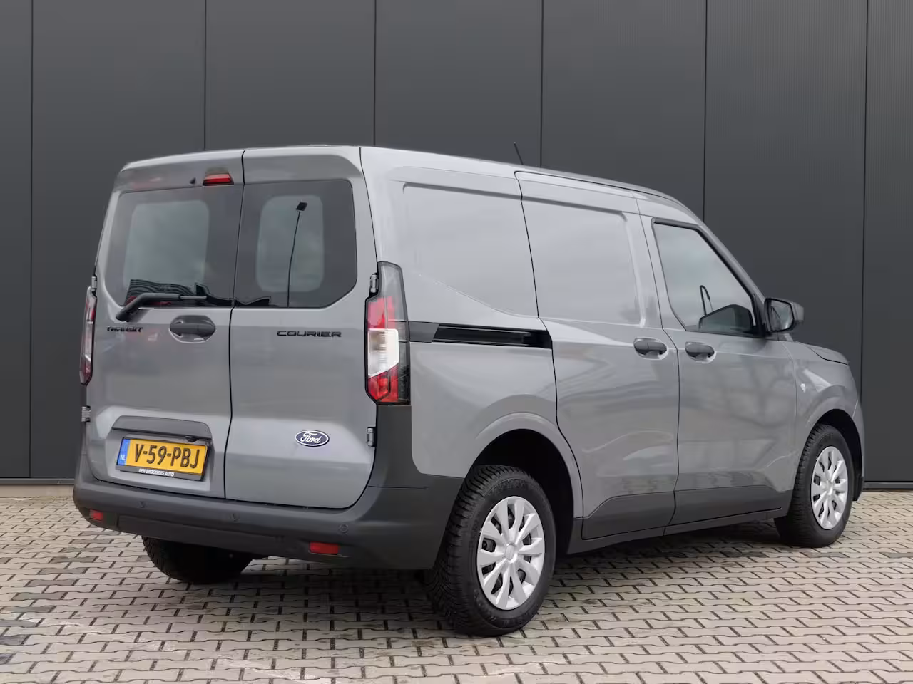 Ford Transit Courier 1.0 EcoBoost Trend | Winterpack | Camera | Schuifdeur | CarPlay/Android Auto | Parkeersens