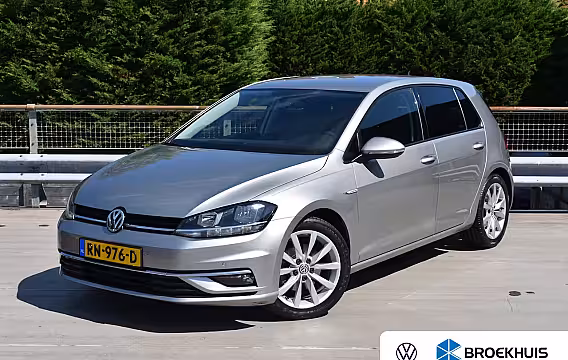 Volkswagen Golf 1.5 TSI 130PK DSG/AUT. Highline | TREKHAAK | CAMERA | NAVIGATIE | APP. CONNECT | ADAPT. CR
