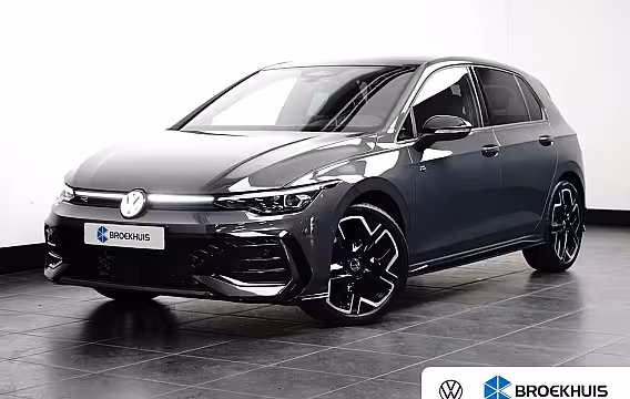 Volkswagen Golf 1.5 eTSI 150 pk R-Line | Panoramadak | 360 Camera | Matrix LED |