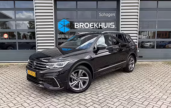 Volkswagen Tiguan Allspace 1.5 TSI 150 pk R-Line Business 7pers. 7-DSG | Trekhaak wegklapbaar | Apple Carplay | Stoel