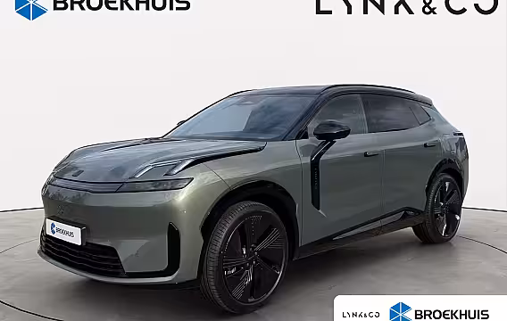 Lynk & Co 08 1.5 More | Zwarte velgen | Stoelmassage+ventilatie | 360 Camera | Panoramadak | Apple Carp