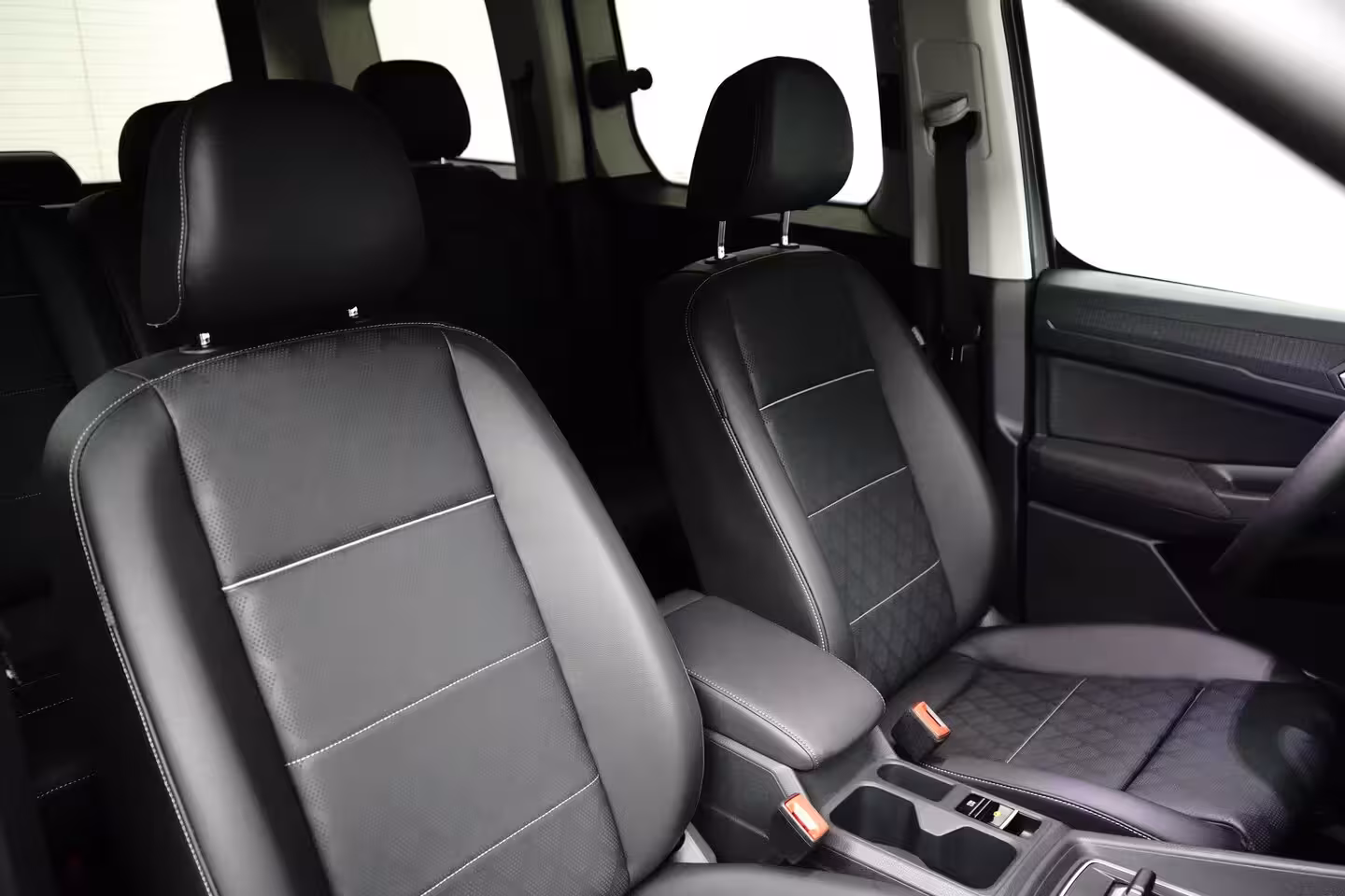 Ford Tourneo Connect Tranist 1.5 PHEV Limited Dodenhoekherkening | adaptive cruise | Carplay | 110 km elektrisc