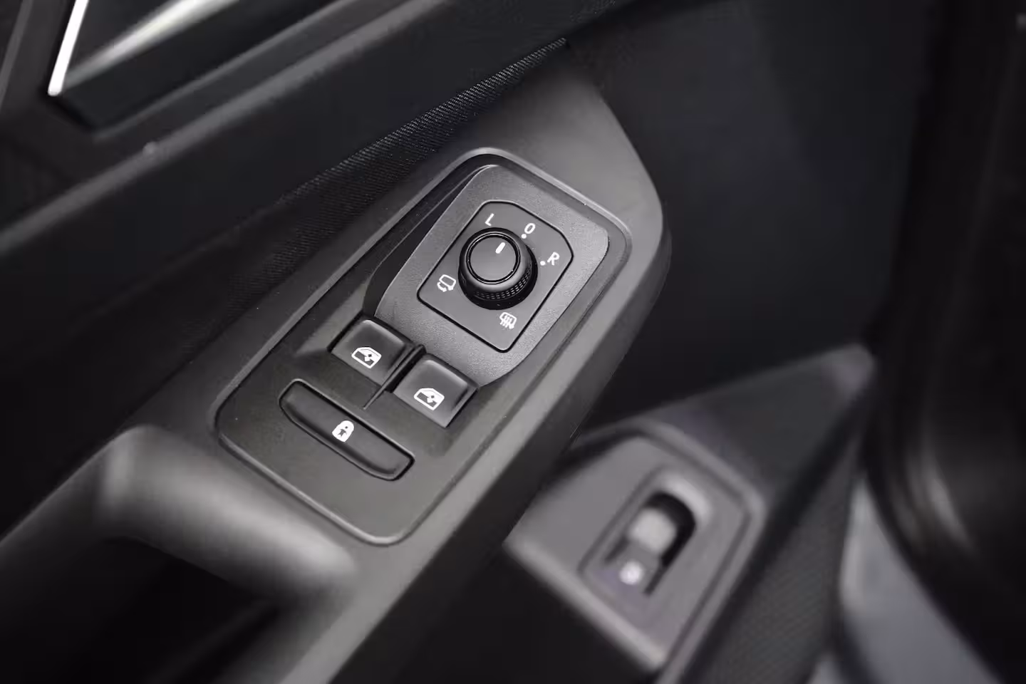 Ford Tourneo Connect Tranist 1.5 PHEV Limited Dodenhoekherkening | adaptive cruise | Carplay | 110 km elektrisc