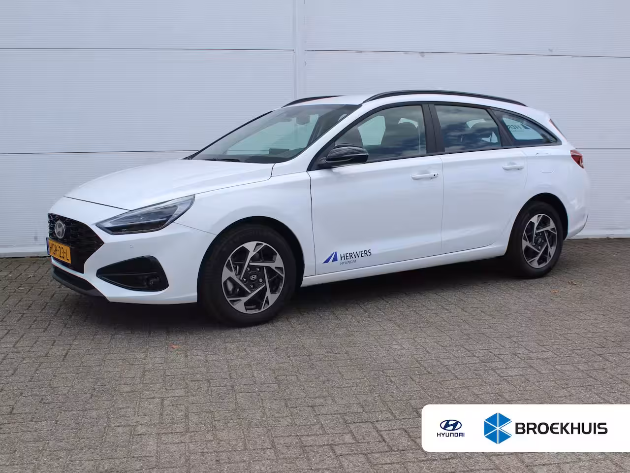 Hyundai i30 Wagon 1.0 T-GDi MHEV Comfort / Navigatie + Android Auto/Apple Carplay / DAB / Climate Control /