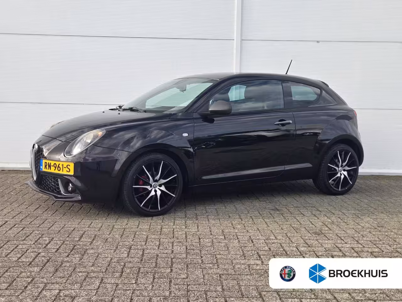 Alfa Romeo MiTo 0.9 TwinAir ECO Super / Cruise control / Dab / Hill hold / Parkeersensor achter