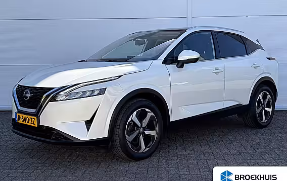 Nissan Qashqai 1.3 MHEV N-Connecta / Trekhaak ( 1400 kg ) / Apple Carplay/Android Auto / Panoramadak /