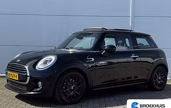 Mini 3-Deurs 1.5 Cooper Pepper Serious Business / Stoelverwarming voor / Navigatie / Parkeersensoren ac