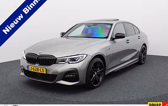 BMW 3-serie 330e High Executive | Schuif/Kanteldak | Head up | Laser Led | Memory | Harman Kardon | Tr