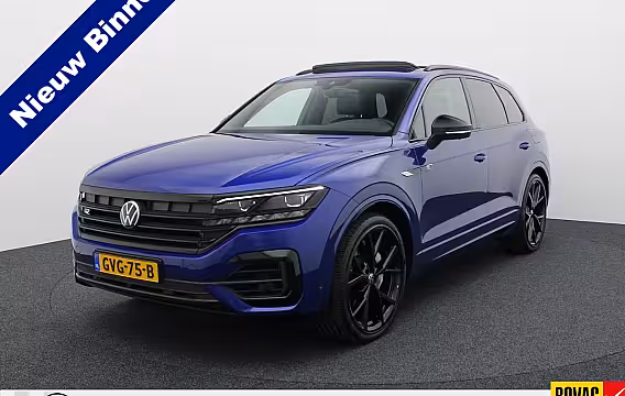 Volkswagen Touareg 3.0 TSi 4MOTION R | Panodak | Stoelkoeling | Trekhaak | Luchtvering | 22'' | Prijs Rijklaa