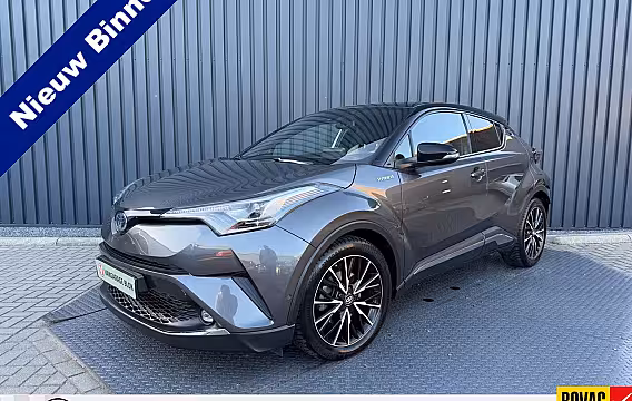 Toyota C-HR 1.8 Hybrid Executive Ultimate / Bi tone | Creme Leer | JBL | LED | Allseason banden | Rijk