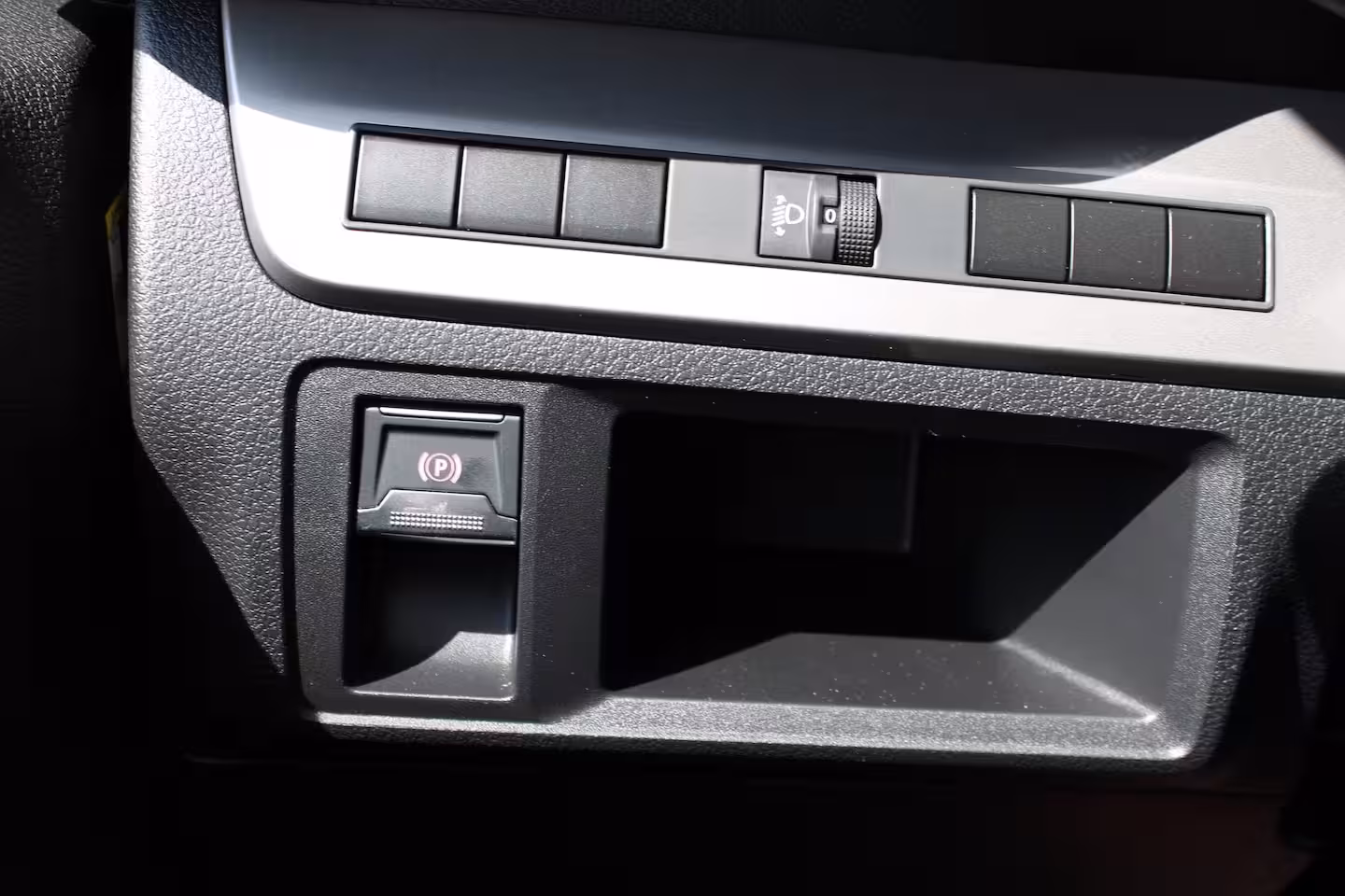 Opel Vivaro Electric Standaard - | Elektrisch bedienbare en verwarmde buitenspiegels | Multi-mode toggle (ECO,