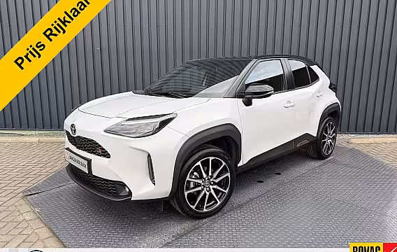 Toyota Yaris Cross 1.5 Hybrid GR Sport | 360 camera | 8.000 km | Head-up | BSM | Rijklaar