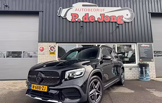 Mercedes-Benz 250 Glb-klasse 250 4MATIC PREMIUM AMG Trekhaak Carplay BTW 2000kg trekgewicht