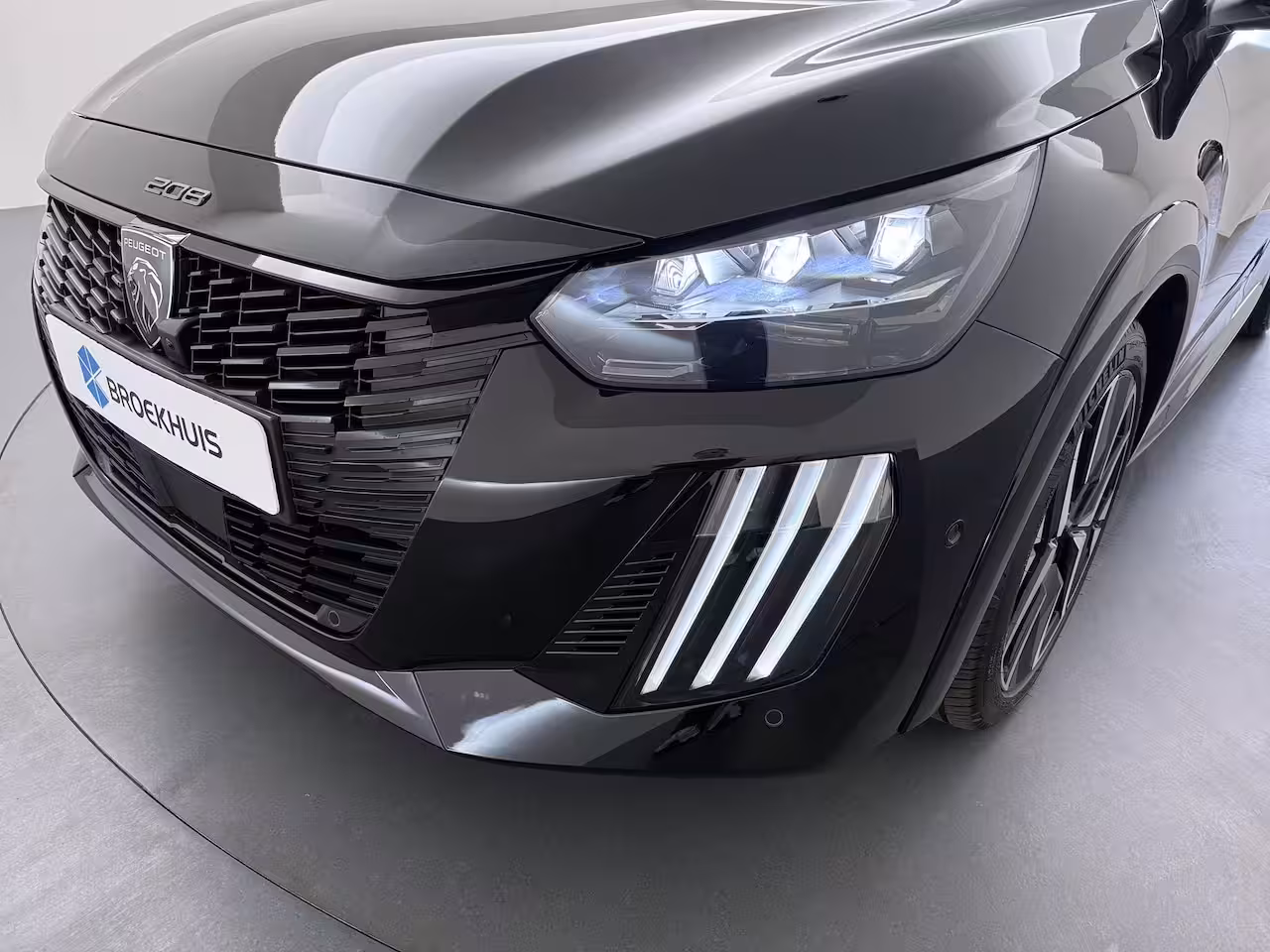 Peugeot 208 GT | Elektrische parkeerrem | Extra getinte achterste zijruiten en achterruit | Extra geti