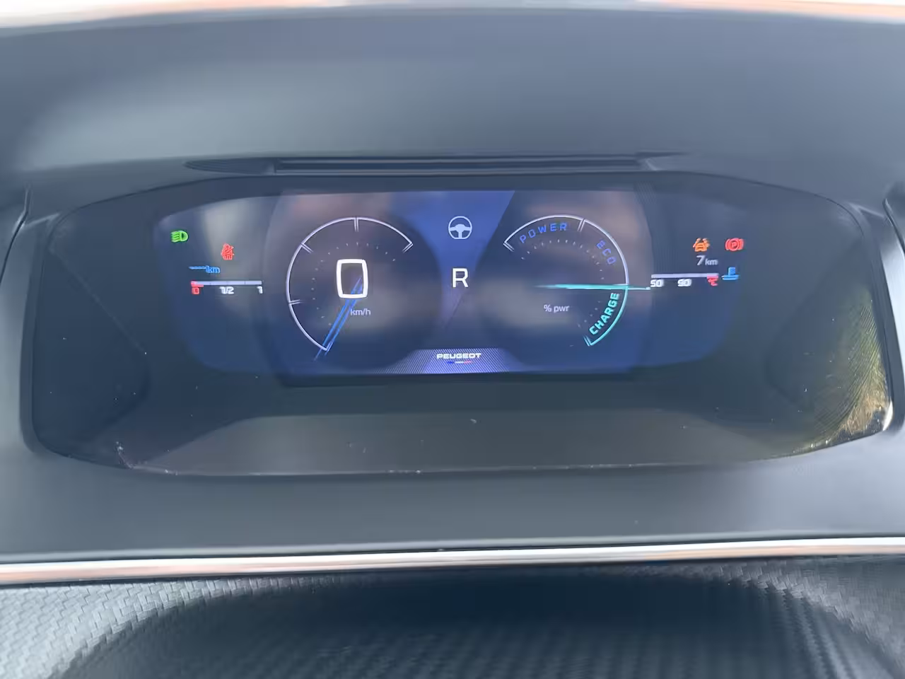 Peugeot 208 GT | Elektrische parkeerrem | Extra getinte achterste zijruiten en achterruit | Extra geti