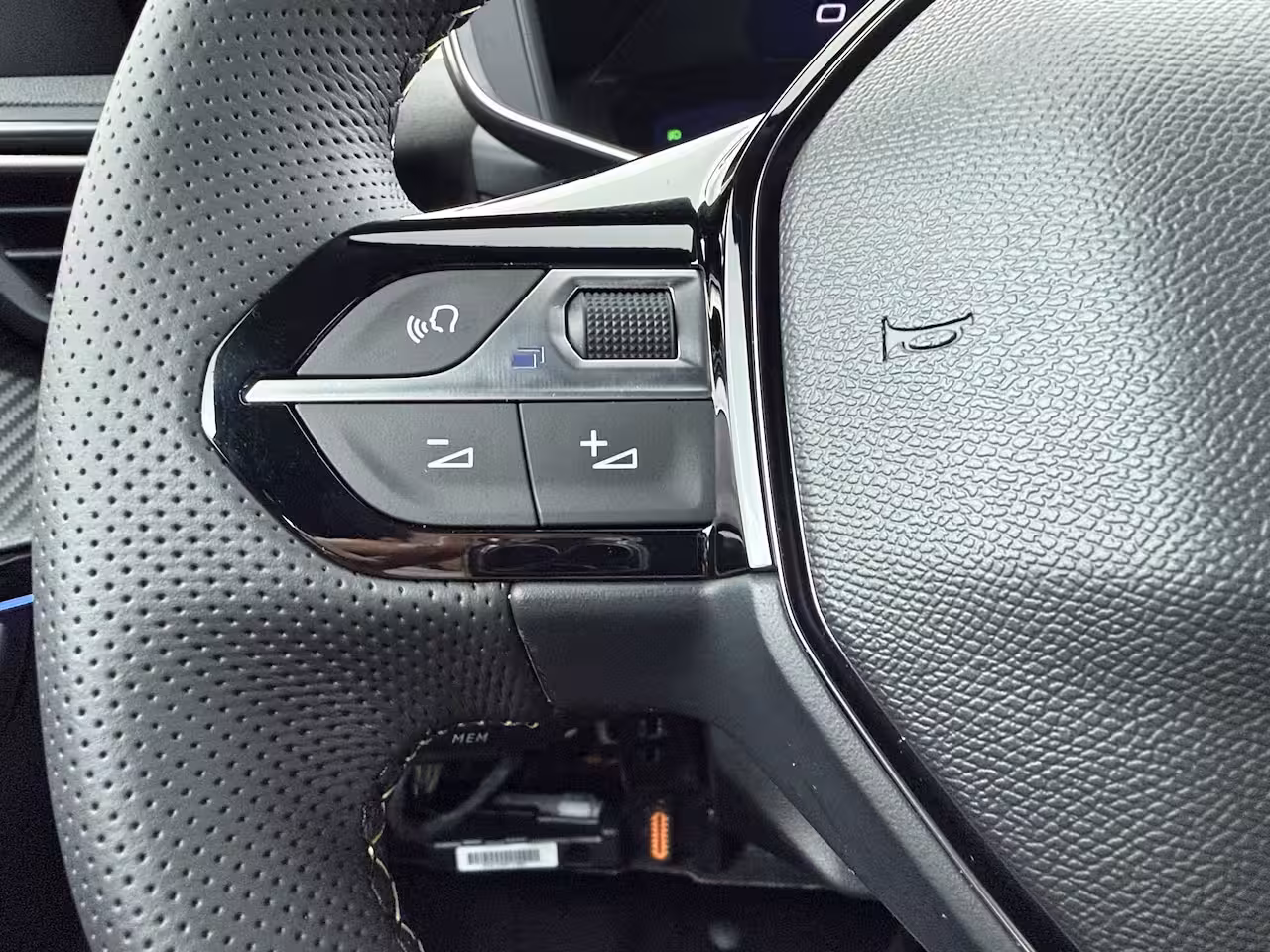 Peugeot 208 GT | Elektrische parkeerrem | Extra getinte achterste zijruiten en achterruit | Extra geti