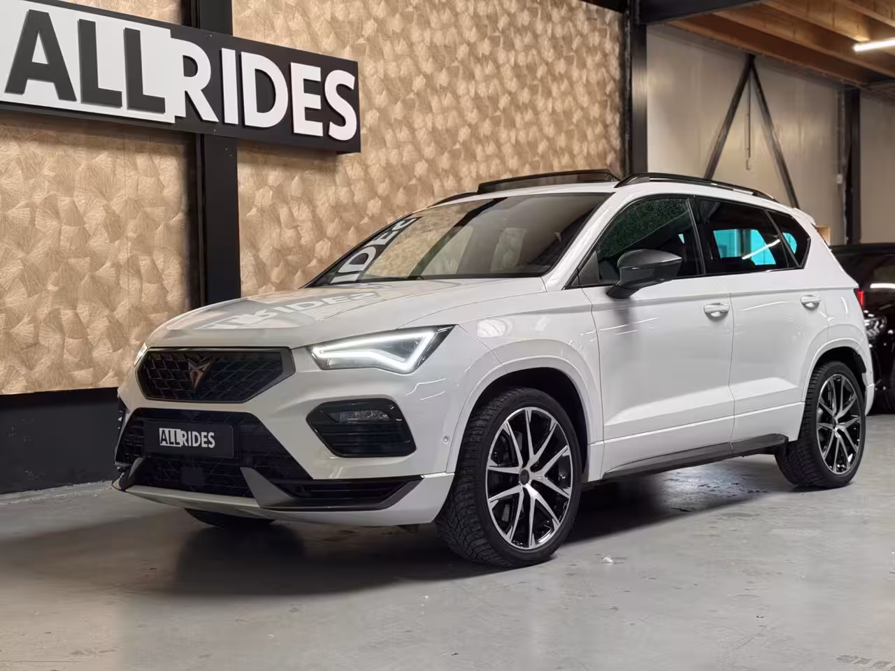 Cupra Ateca 2.0 TSI 4DRIVE 300 PK | Facelift | Pano | Keyless | Trekhaak | 360 camera