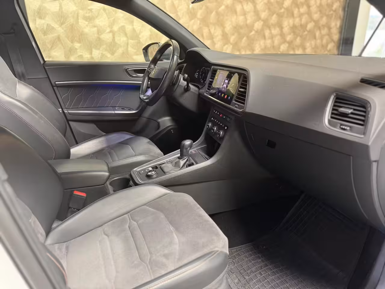 Cupra Ateca 2.0 TSI 4DRIVE 300 PK | Facelift | Pano | Keyless | Trekhaak | 360 camera