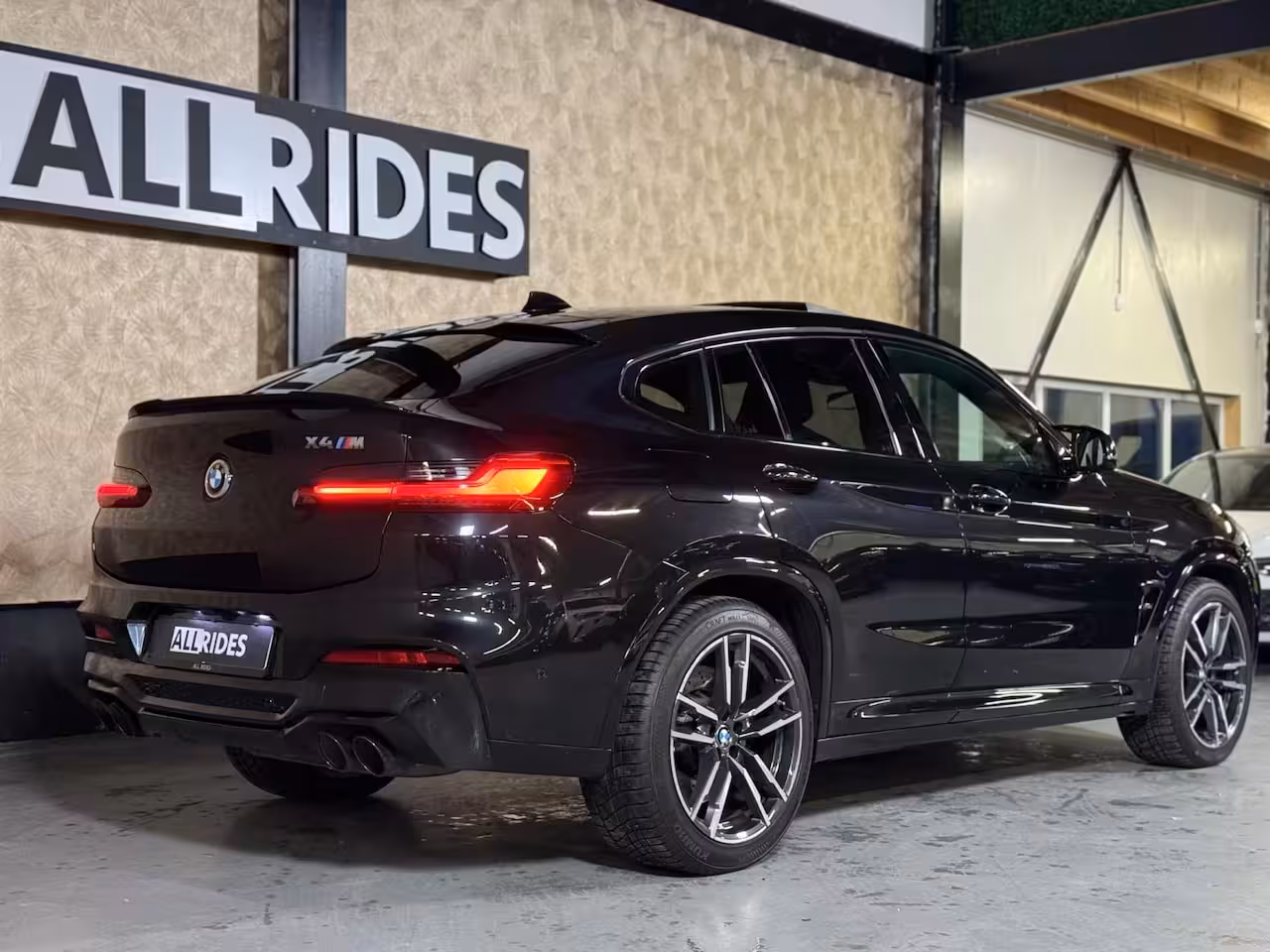 BMW X4 M | Pano | Memory | Keyless | sfeerverlichting | Dealeronderhouden