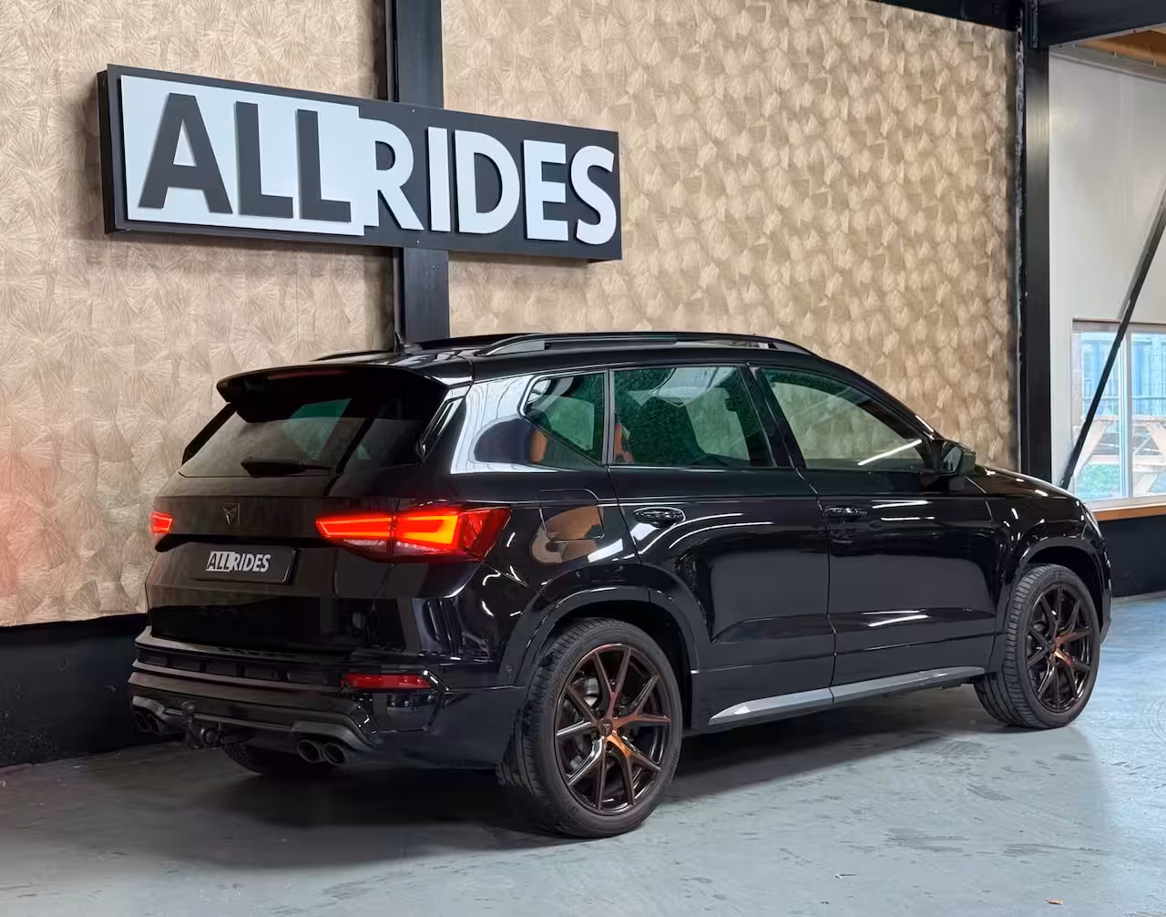 Cupra Ateca 2.0 TSI 4DRIVE | Pano | Carplay | Trekhaak | Beats | Leer | Camera
