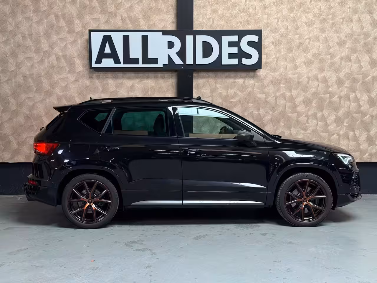 Cupra Ateca 2.0 TSI 4DRIVE | Pano | Carplay | Trekhaak | Beats | Leer | Camera