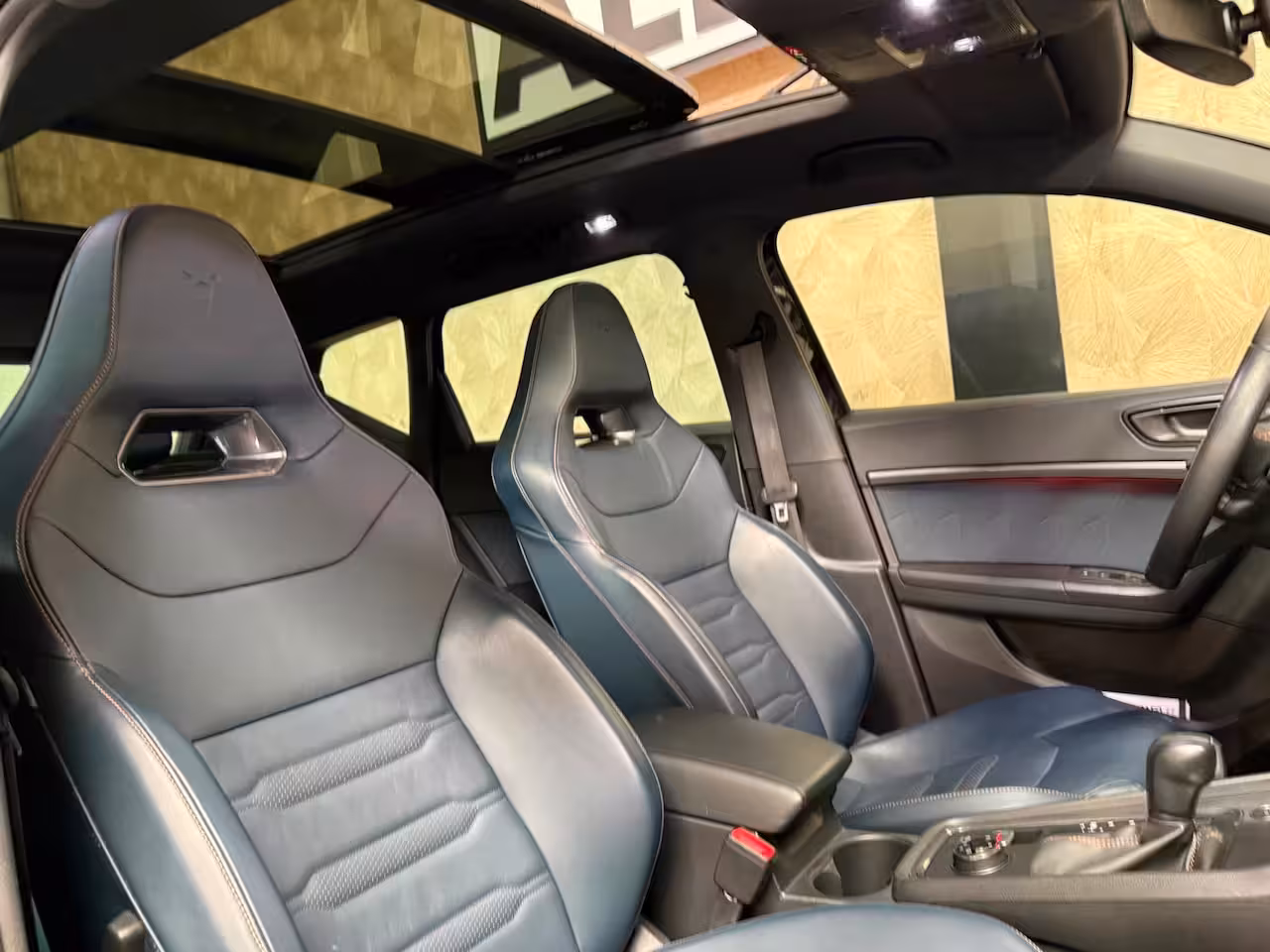 Cupra Ateca 2.0 TSI 4DRIVE | Pano | Carplay | Trekhaak | Beats | Leer | Camera