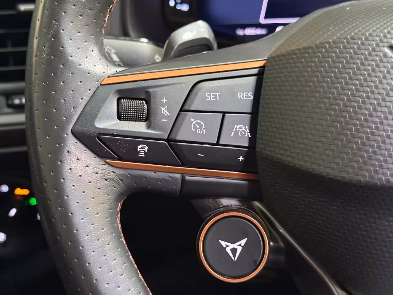 Cupra Ateca 2.0 TSI 4DRIVE | Pano | Carplay | Trekhaak | Beats | Leer | Camera