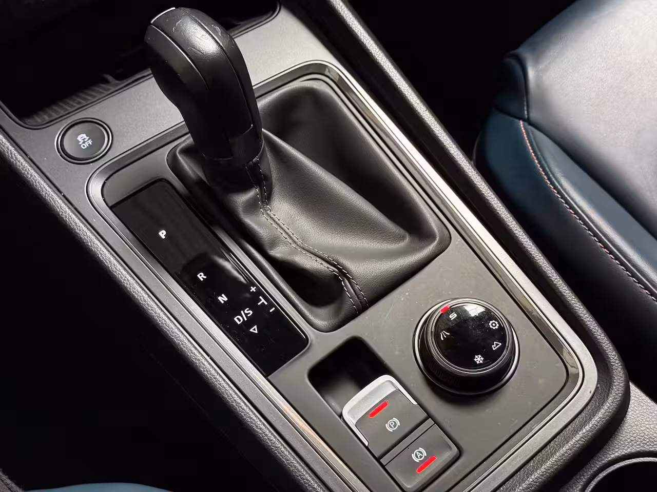 Cupra Ateca 2.0 TSI 4DRIVE | Pano | Carplay | Trekhaak | Beats | Leer | Camera