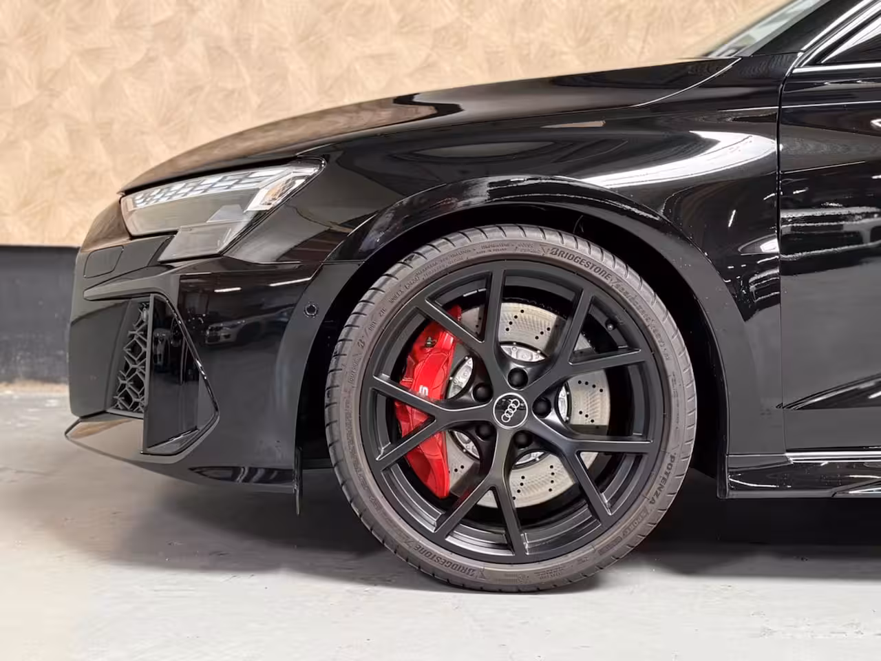 Audi RS3 Sportback 2.5 TFSI RS 3 quattro | Pano | carbon | Kuipstoelen | ACC | Keyless | Sfeerverli