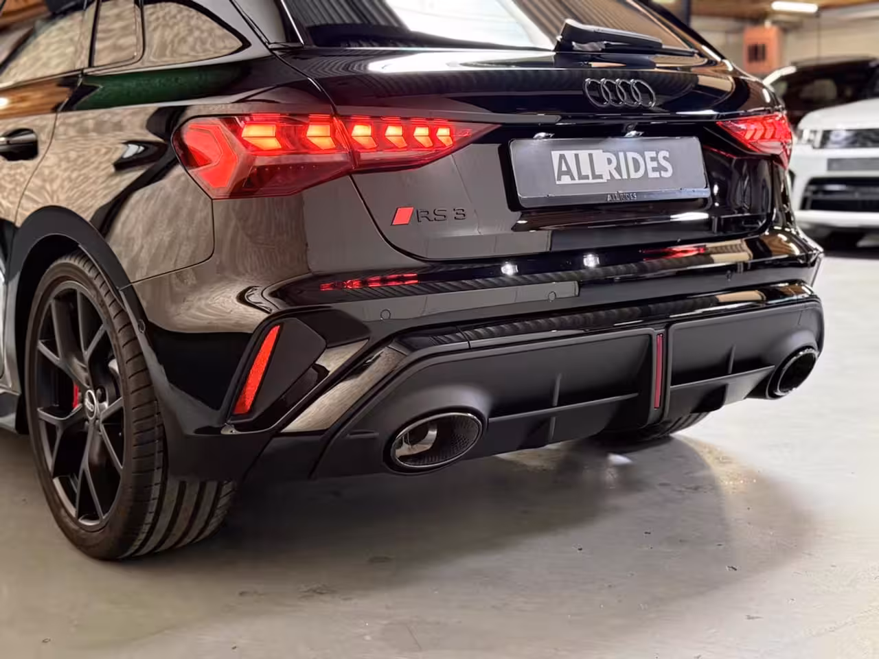 Audi RS3 Sportback 2.5 TFSI RS 3 quattro | Pano | carbon | Kuipstoelen | ACC | Keyless | Sfeerverli