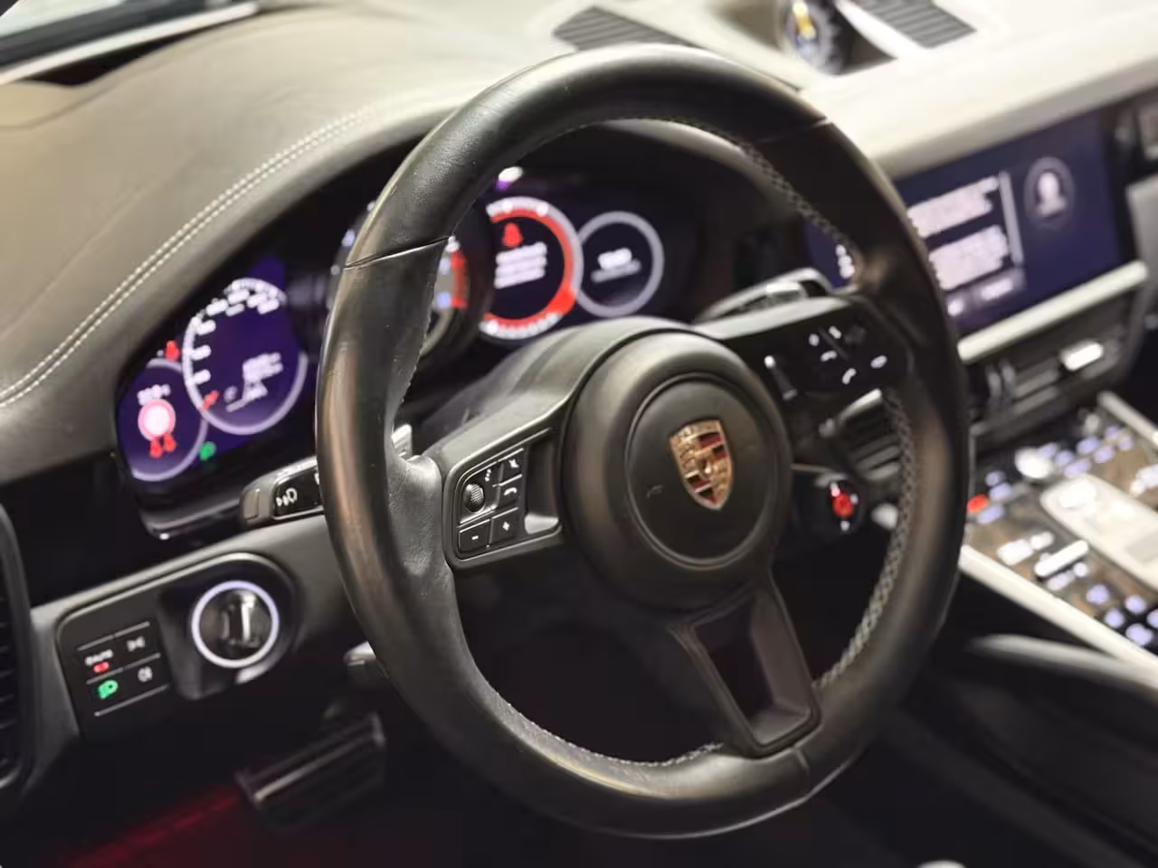 Porsche Cayenne Coupé 4.0 Turbo GT Sport Chrono 640 PK | Keramisch | Carbon | HUD |360 Camera | Softclose