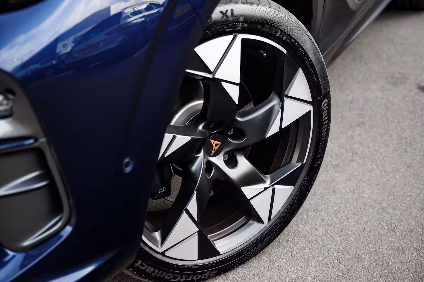 Cupra Terramar 1.5 TSI e-Hybrid 272pk VZ Performance | Leder | Panoramadak | Trekhaak | 360 Camera | Senn