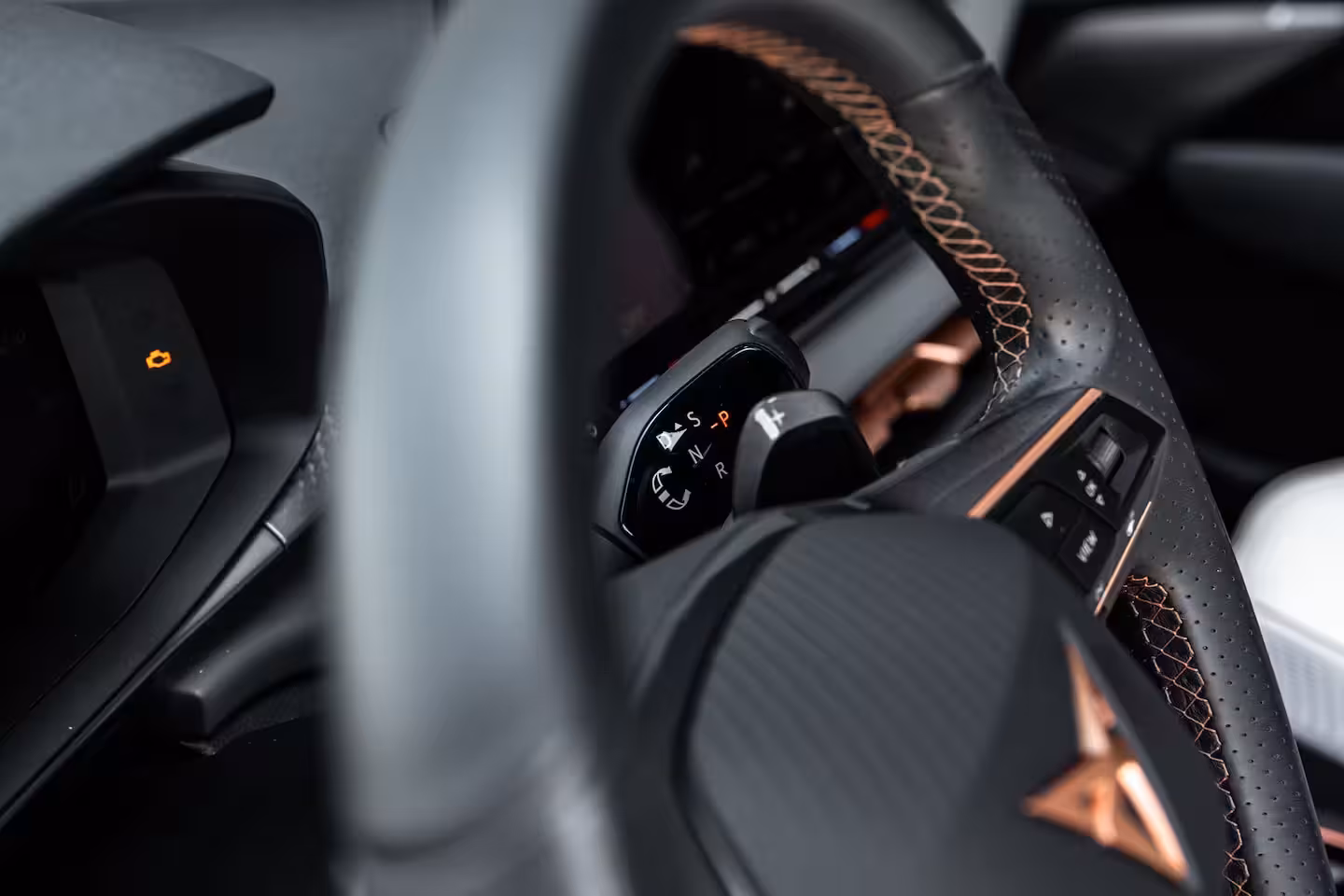 Cupra Terramar 1.5 TSI e-Hybrid 272pk VZ Performance | Leder | Panoramadak | Trekhaak | 360 Camera | Senn
