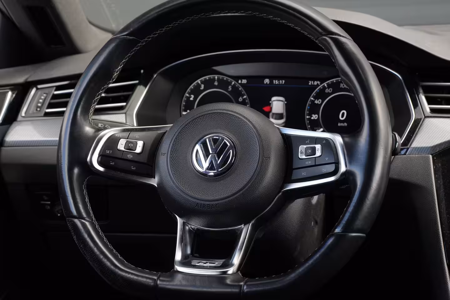 Volkswagen Arteon 1.5 TSI 150pk Business R | Achteruitrijcamera | 19" | Adaptive Cruise | Stoelverwarming |