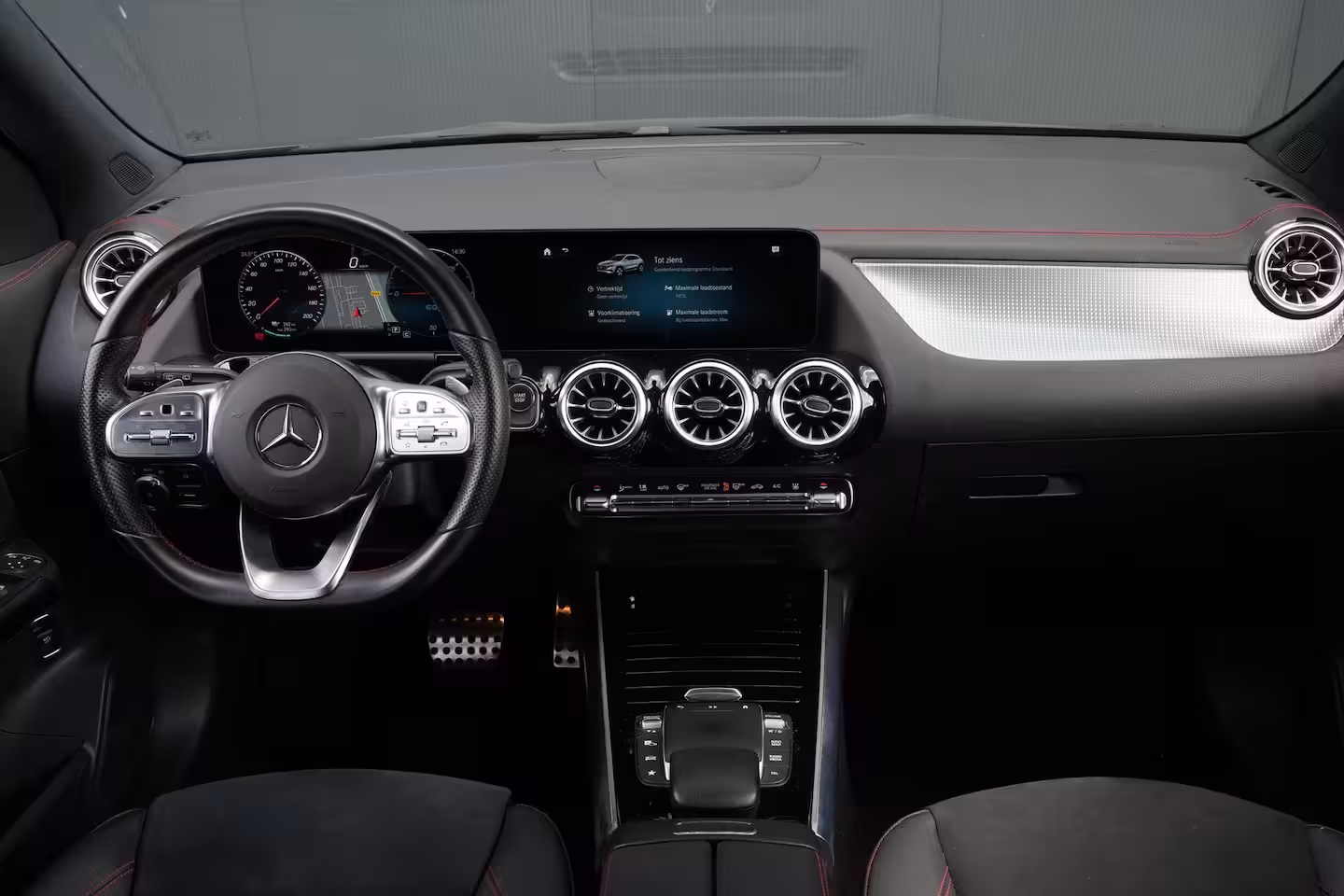 Mercedes-Benz EQA 250 AMG Line 190PK | SOH: 98, 95% | AMG Styling | Achteruitrijcamera | Cruise | Carplay |
