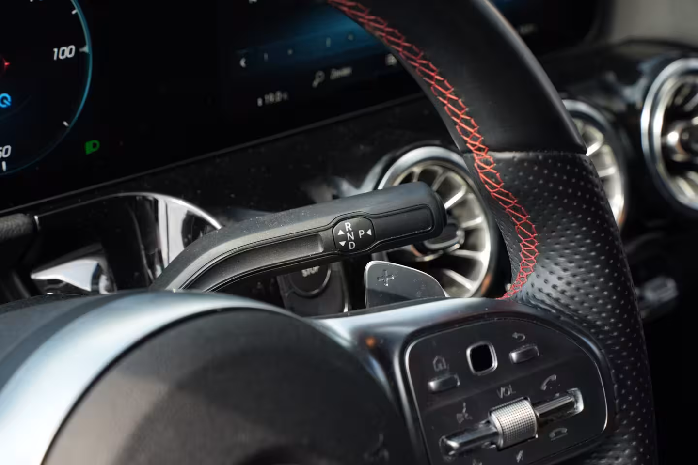 Mercedes-Benz EQA 250 AMG Line 190PK | SOH: 98, 95% | AMG Styling | Achteruitrijcamera | Cruise | Carplay |