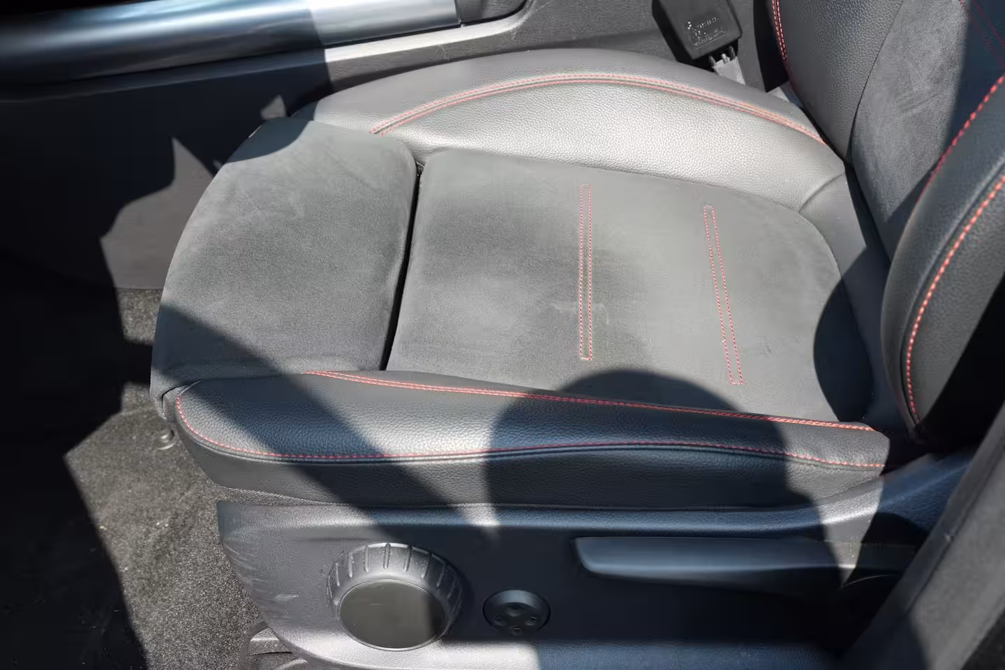 Mercedes-Benz EQA 250 AMG Line 190PK | SOH: 98, 95% | AMG Styling | Achteruitrijcamera | Cruise | Carplay |