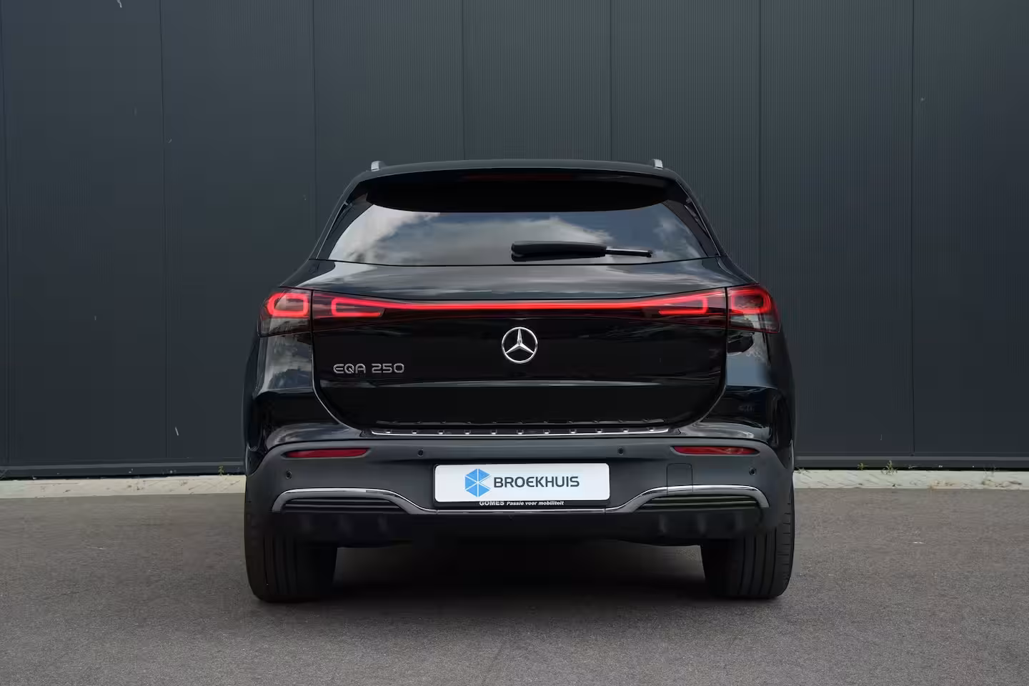 Mercedes-Benz EQA 250 AMG Line 190PK | SOH: 98, 95% | AMG Styling | Achteruitrijcamera | Cruise | Carplay |