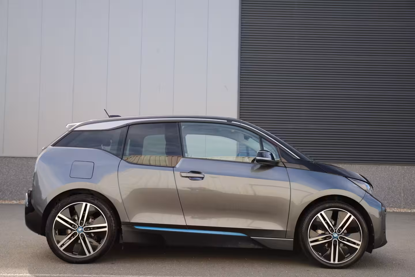 BMW i3 Executive 120Ah 42 kWh/Sunroof/Adaptive/Carplay/Leder/W-pomp//20"