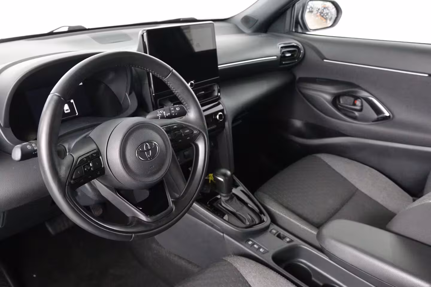 Toyota Yaris Cross 1.5 Hybrid 115 Dynamic | 1e Eigenaar | LED | Stoel/Stuurverwarming | Clima | Camera | Crui